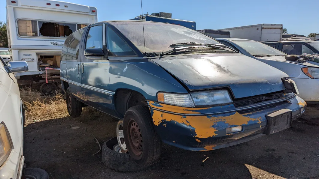 Junkyard Gem: 1990 Chevrolet Lumina APV