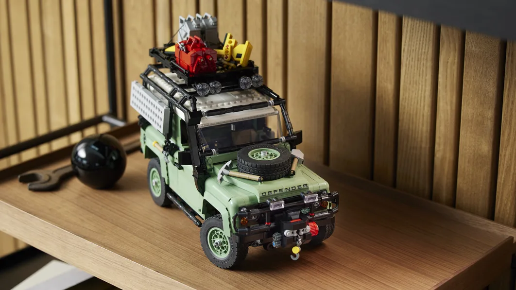 Lego releases a 2,336-piece Land Rover Defender 90 kit