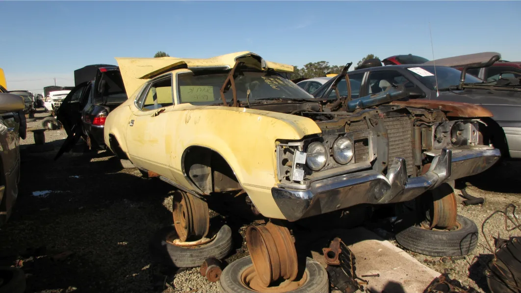 Junkyard Gem: 1972 Mercury Cougar XR-7