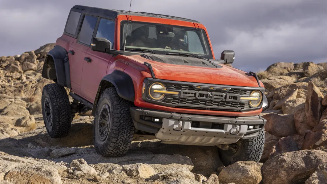 2022 Ford Bronco Raptor First Drive: King of the Hill and the Hammers | Posts of the year