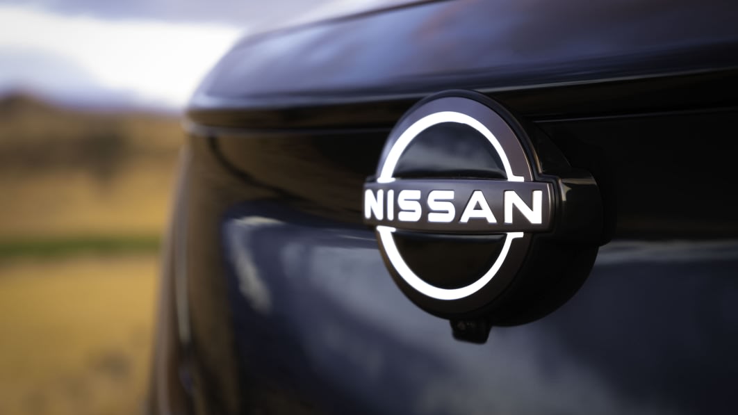 S&P cuts Nissan credit rating to junk status