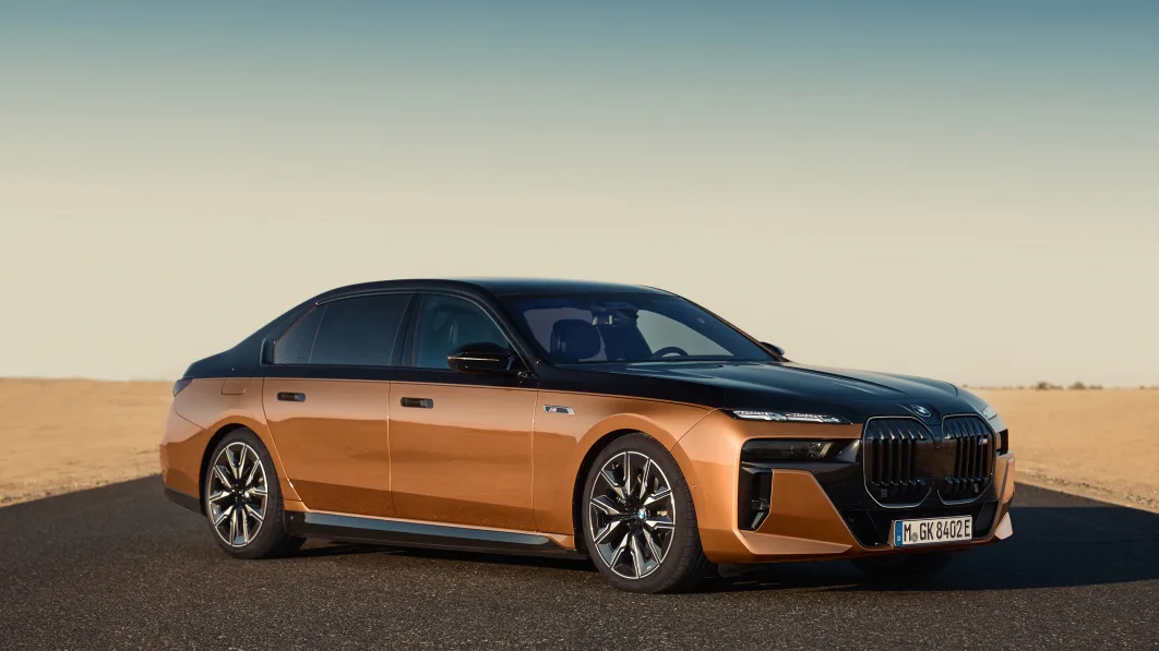 2024 BMW i7 M70 xDrive churns out a silent 650 hp and 748 lb-ft