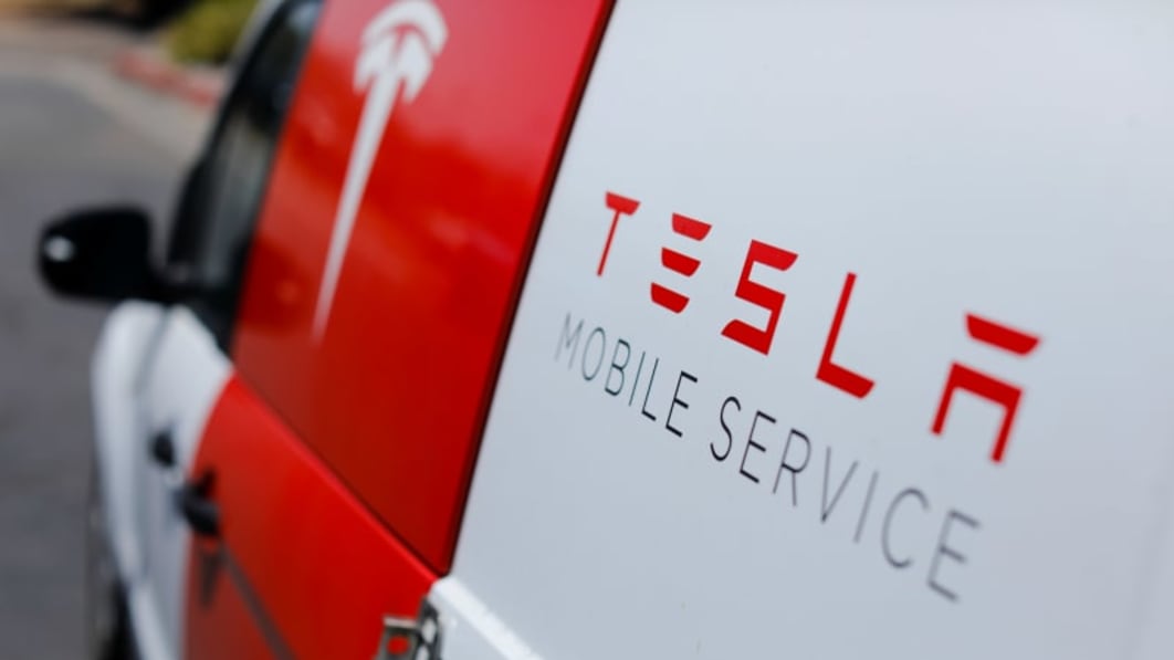 Tesla hit with right to repair antitrust class actions