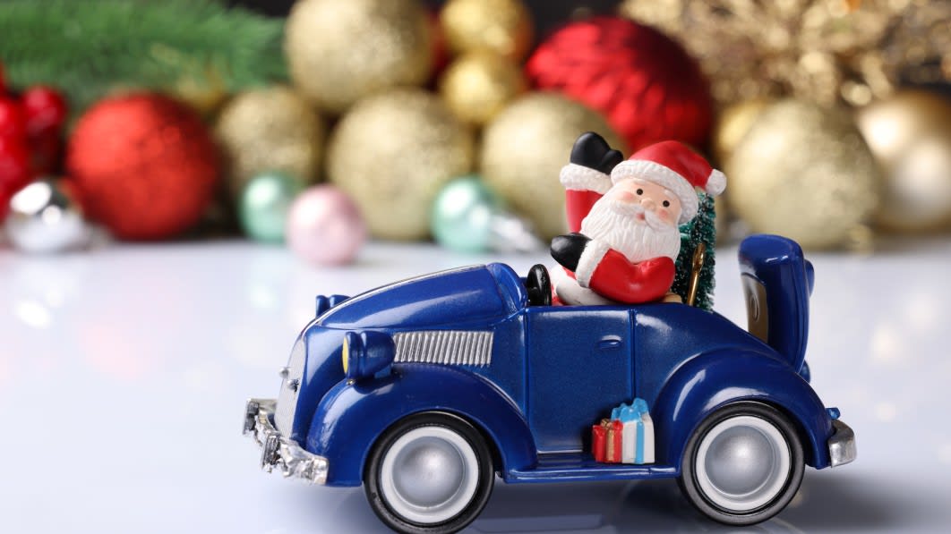 Last minute gift ideas - best holiday deals on car and truck accessories