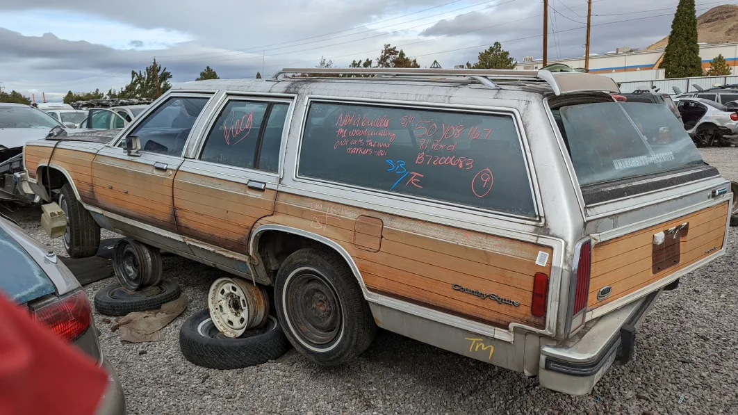 Junkyard Gem: 1981 Ford LTD Country Squire