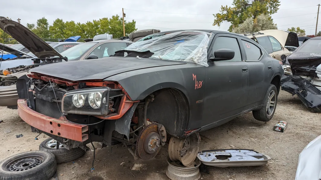 Junkyard Gem: 2006 Dodge Charger Daytona R/T