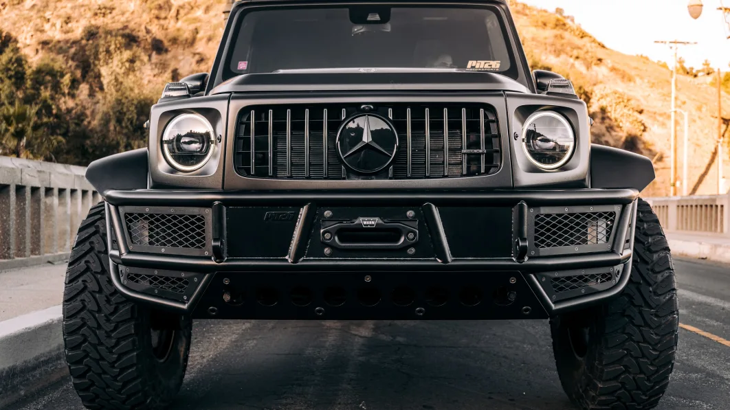 Pit26 turns the Mercedes-AMG G63 into a crew-cab pickup with portal axles