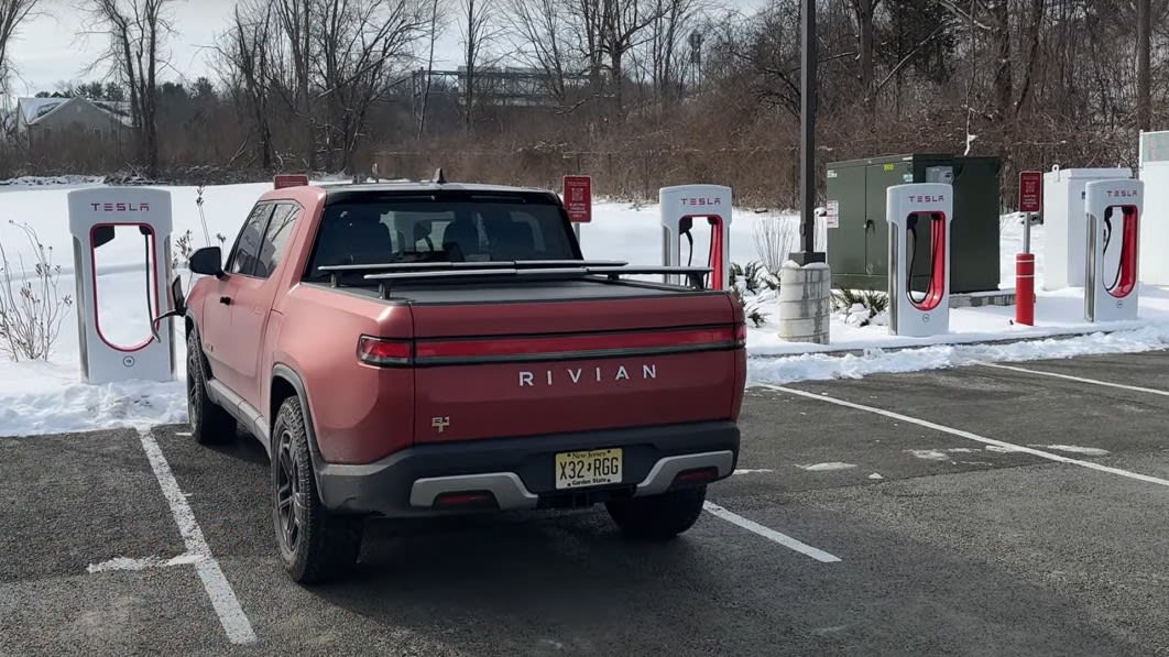 Non-Tesla EVs can now use some Superchargers ... it may not go well